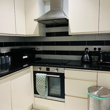 "Spacious Family, Friendly" 1 Bedroom In Kings Cross, St Pancras!!!118A Londra Esterno foto