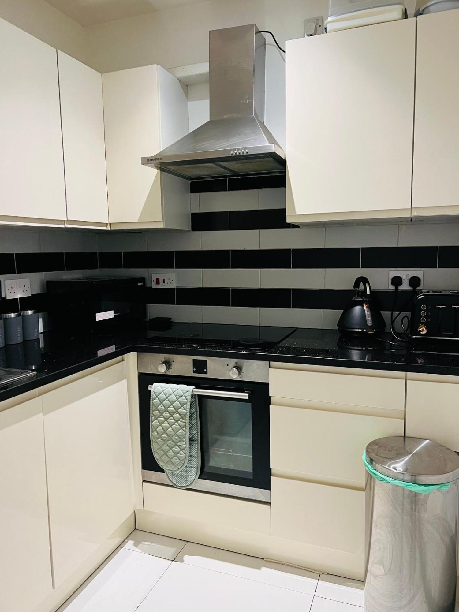 "Spacious Family, Friendly" 1 Bedroom In Kings Cross, St Pancras!!!118A Londra Esterno foto