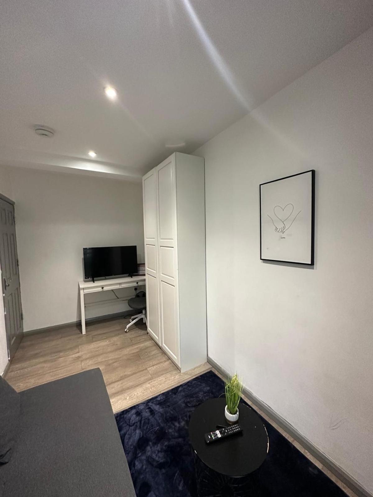 "Spacious Family, Friendly" 1 Bedroom In Kings Cross, St Pancras!!!118A Londra Esterno foto